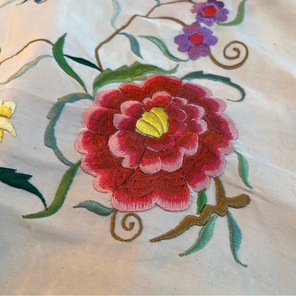 Vintage Japanese Silk Embroidered Manton Manila Piano Shawl